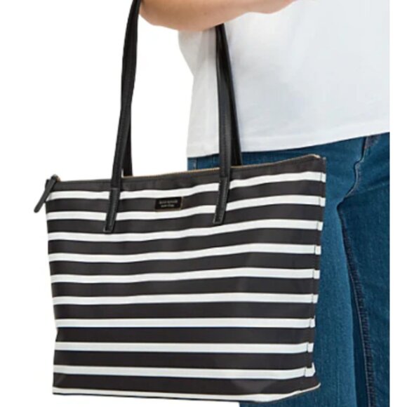 kate spade Handbags - Kate Spade New York HAYDEN TOP ZIP TOTE